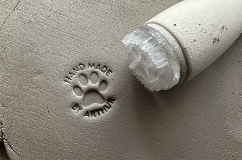 Tampon Signature pour poterie - Patte de Chien