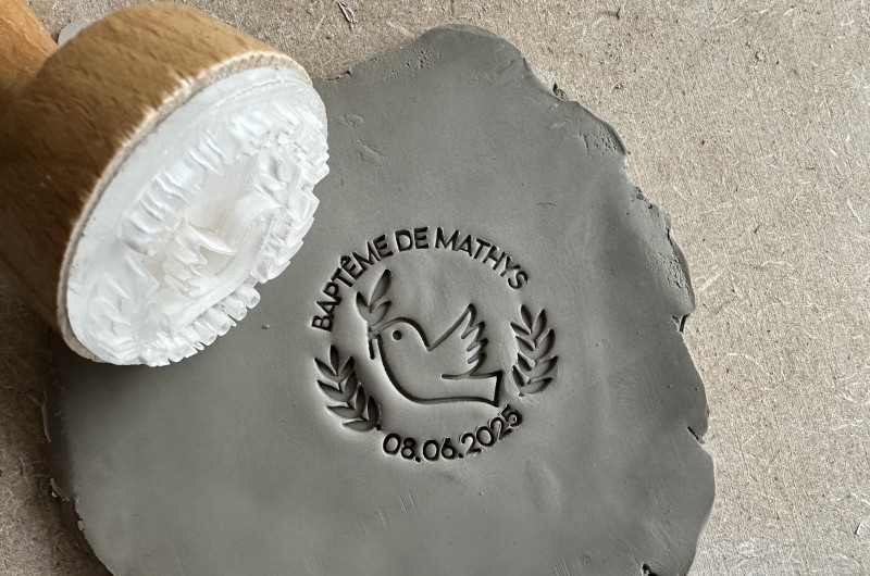 Tampon Céramique sur Mesure - Tampon poterie avec logo.