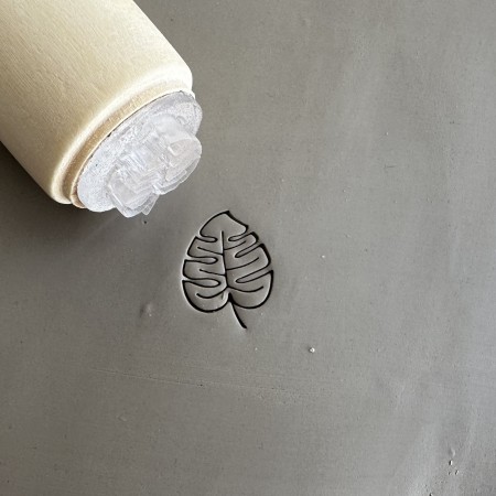 Tampon poterie Monstera