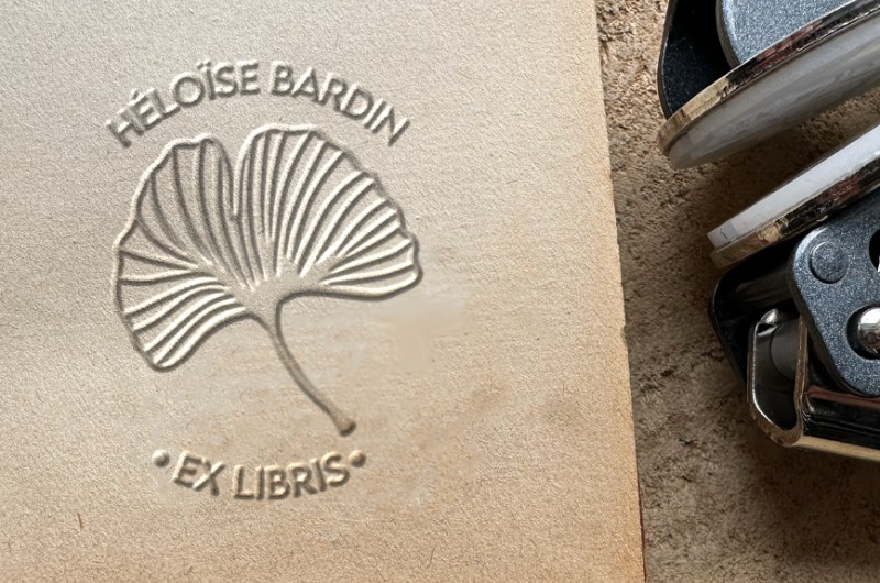 Pince &agrave; gaufrer personnalis&eacute;e ginkgo