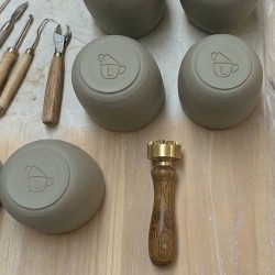 Tampon logo en laiton pour argile, c&eacute;ramique, savon & cuir