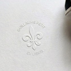Pince &agrave; embosser personnalis&eacute;e Fleur de lys